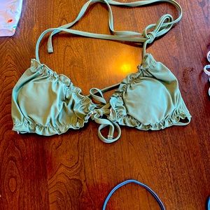 it’s a bit small on me so i’m letting it go